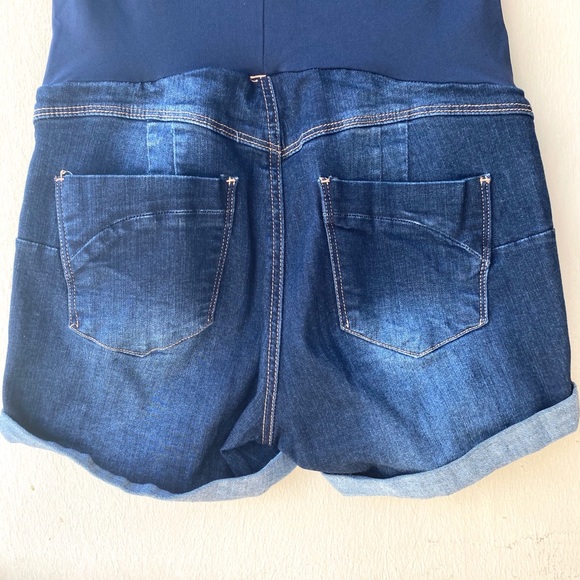 Maternity Denim Shorts - Picture 4 of 5